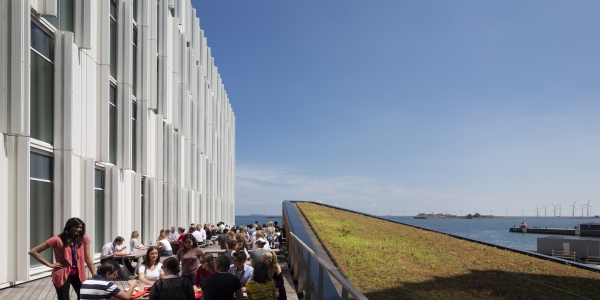 Grønne tage på en af Danmarks mest energivenlige bygninger