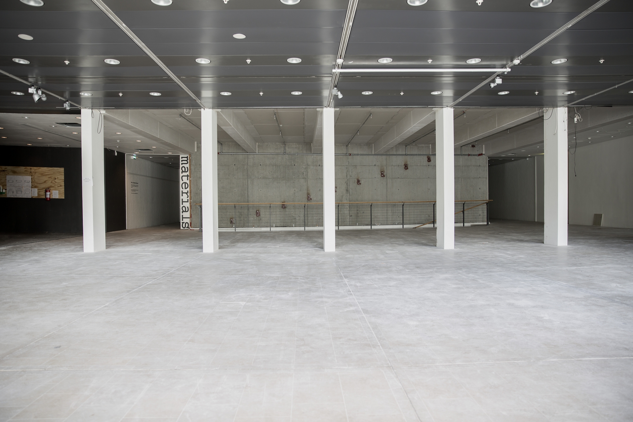 Lyse lokaler i H. C. Andersens Boulevard 27 i København