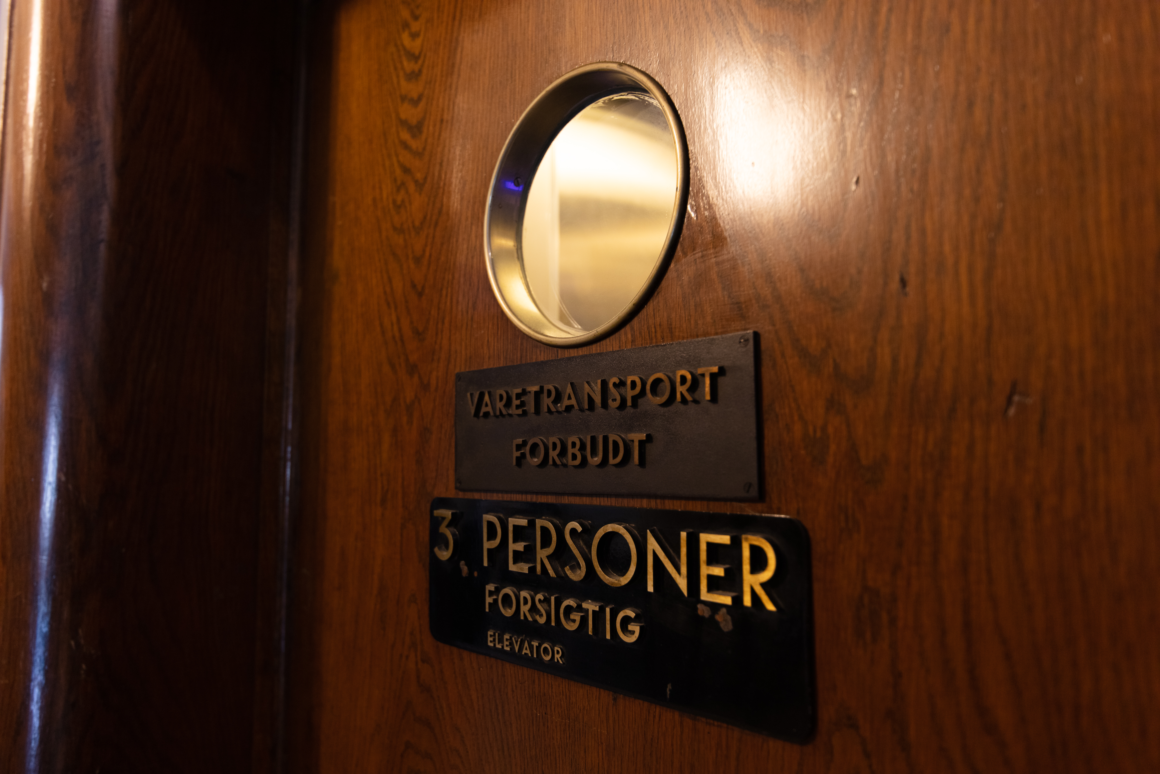Elevator i H. C. Andersens Boulevard 2 i København