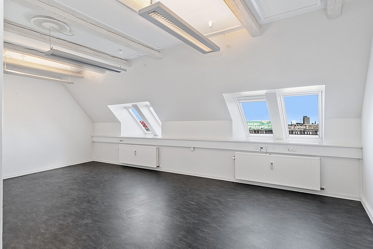 Lyse lokaler i Gyldenløvesgade 11 i København V