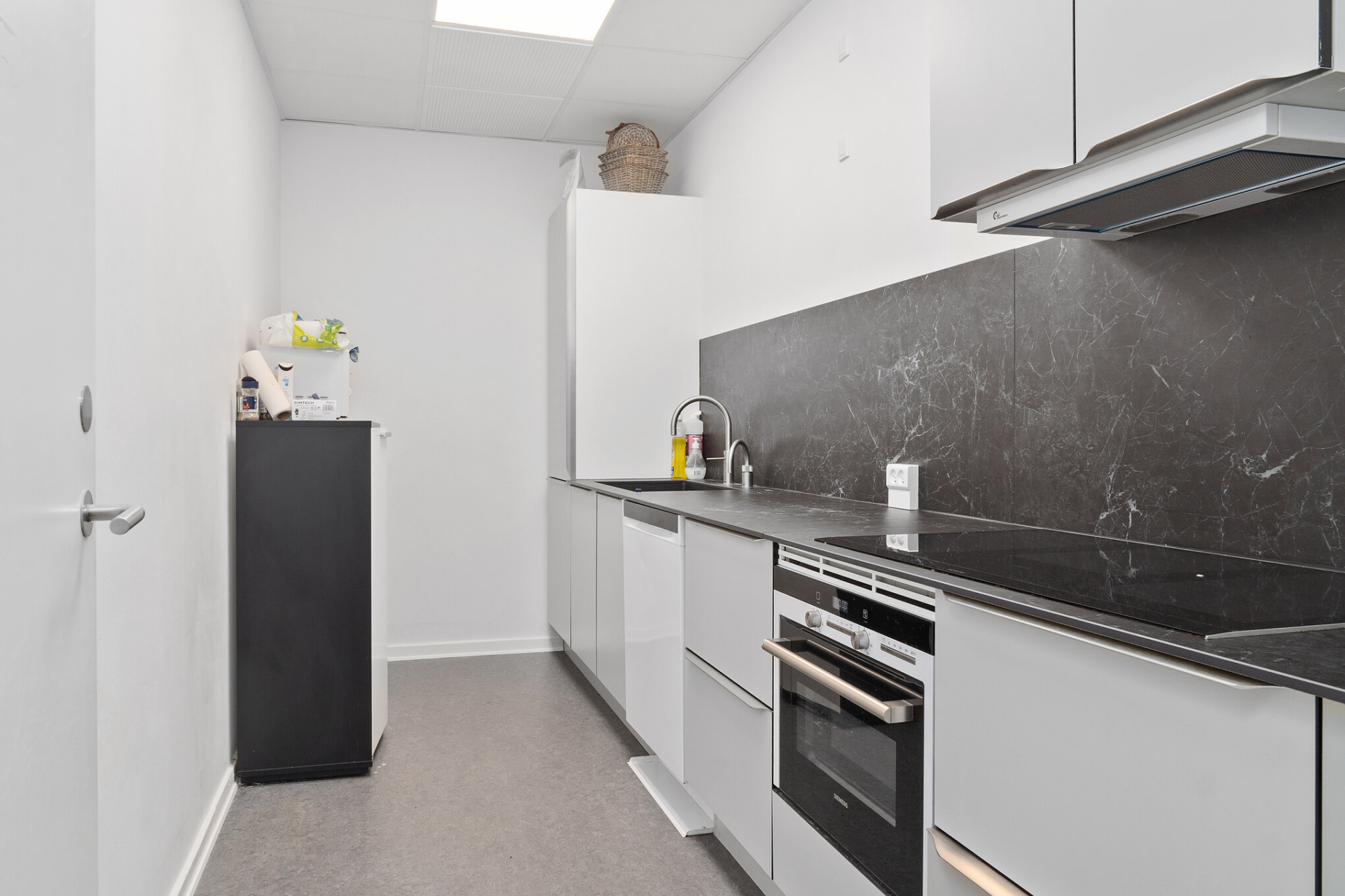 køkken i ledigt kontorlejemål på bryggervangen 55 på østerbro